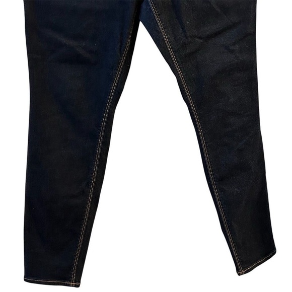 Old Navy Women's Mid-Rise Skinny Jeans Size 14 Dark Wash Blue - Picture 3 of 8